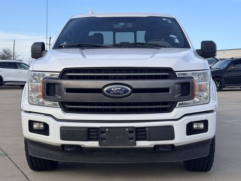 Used 2018 Ford F150 XLT w/ Equipment Group 302A Luxury image 9
