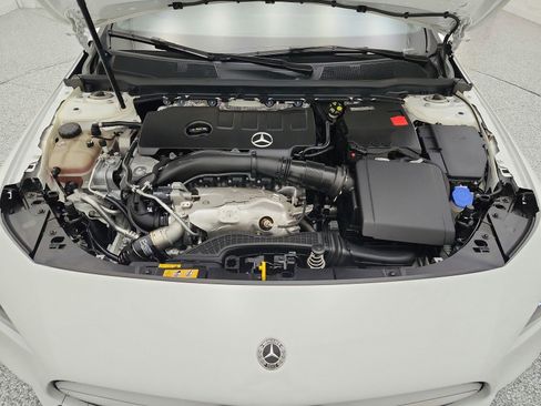 Used 2023 Mercedes-Benz CLA 250 image 23