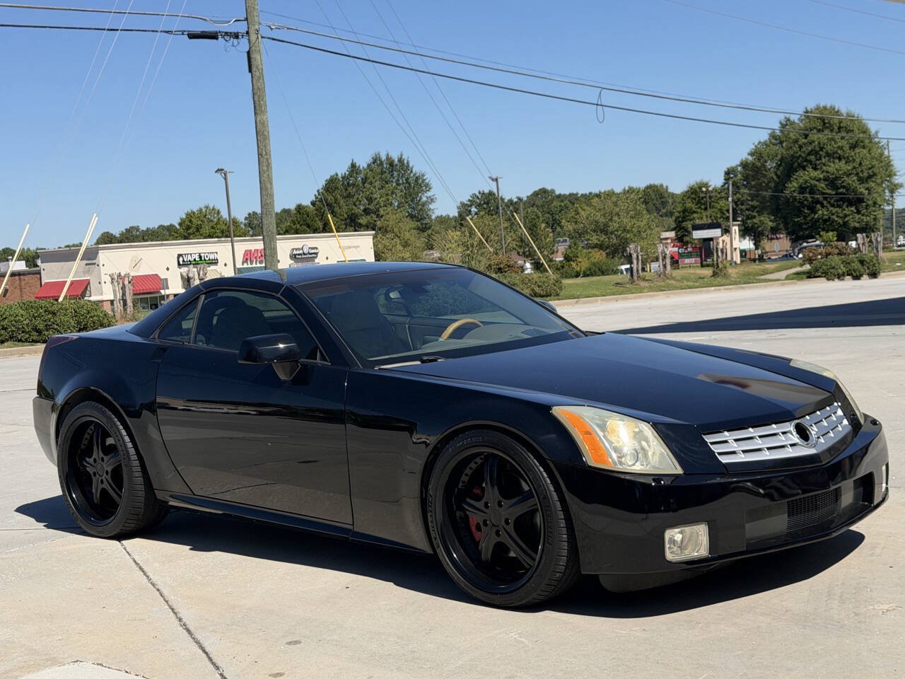 Used 2004 Cadillac XLR RWD image 25