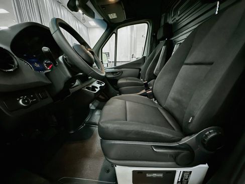 Used 2026 Mercedes-Benz Sprinter 2500 image 20