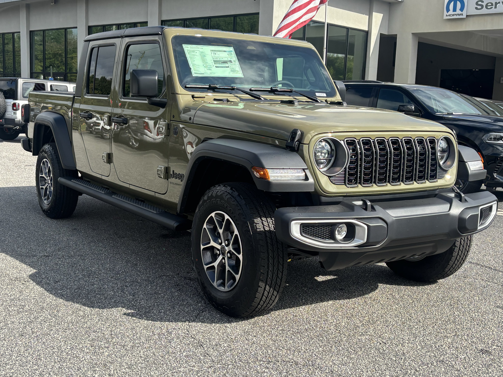 New 2027 Jeep Gladiator Sport AWD/4WD image 4