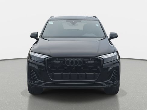 Used 2025 Audi Q7 2.0T Premium w/ Convenience Plus Package image 2