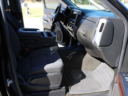 Used 2017 GMC Sierra 1500 SLE w/ SLE Value Package image 13