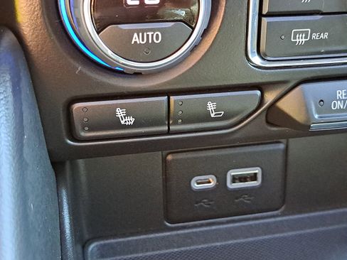 Used 2022 Chevrolet Tahoe RST w/ Sport Performance Package image 22