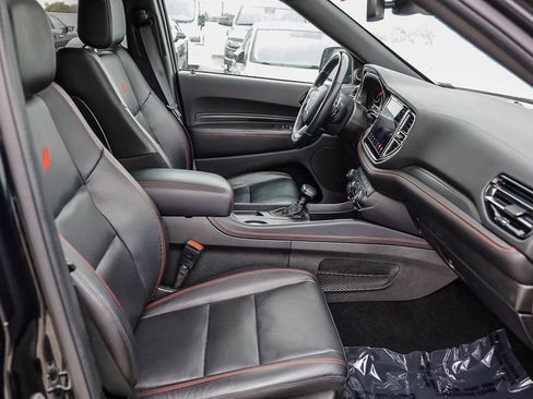 Used 2024 Dodge Durango GT RWD image 21