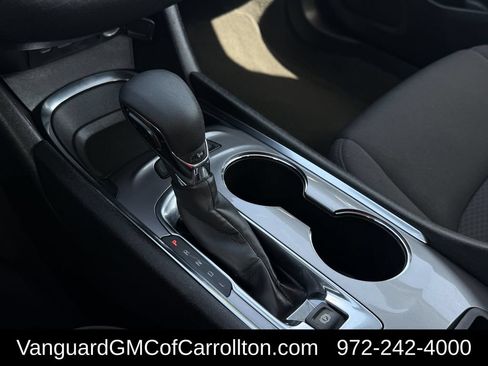 Used 2024 Chevrolet Malibu LT FWD image 19