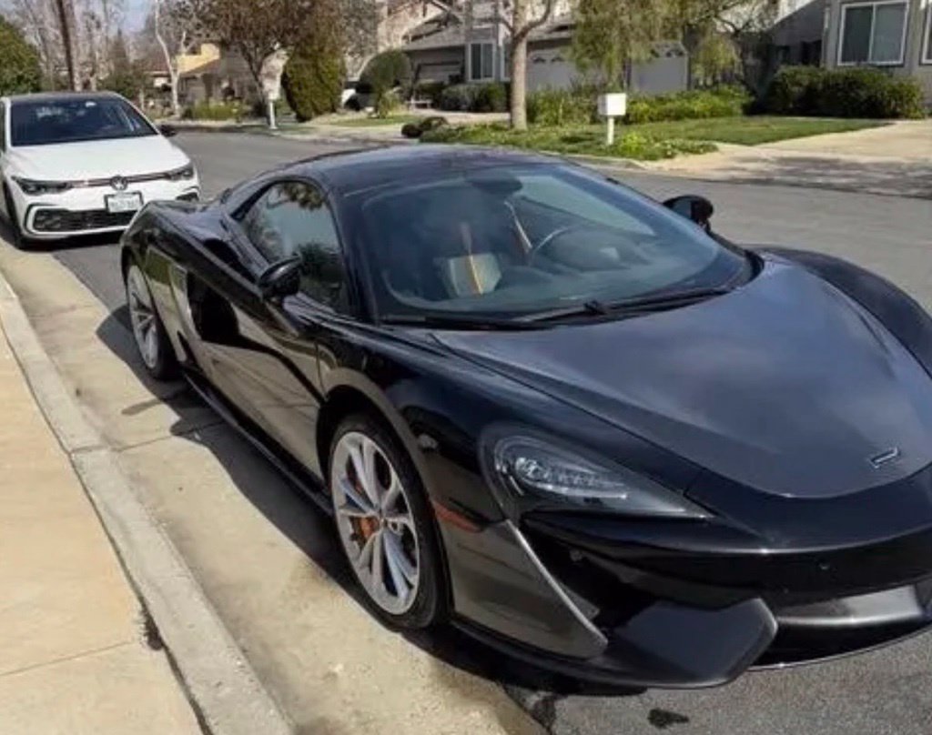 Used 2019 McLaren 570S Spider RWD image 3