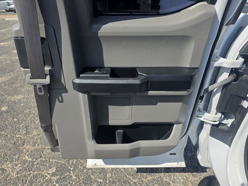 Used 2018 Ford F150 XL w/ Equipment Group 101A Mid image 14