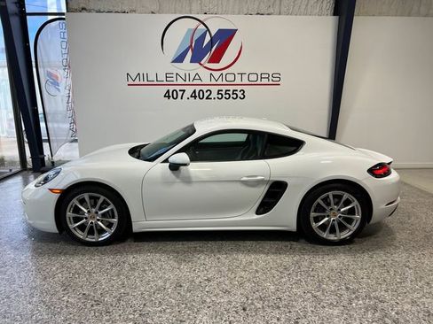 Used 2018 Porsche 718 Cayman w/ Light Design Package image 14