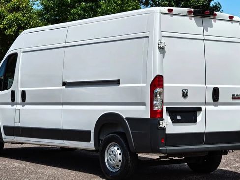 Used 2017 RAM ProMaster 2500 w/ Interior Convenience Group FWD image 9