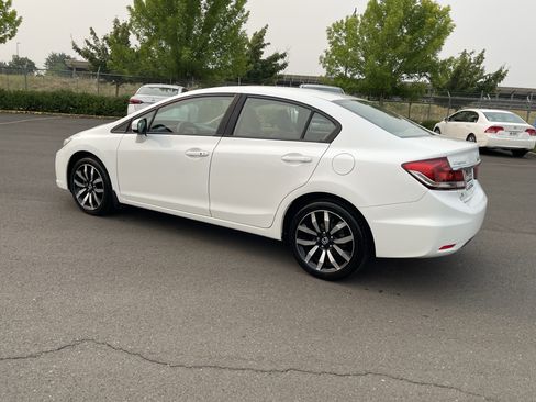 Used 2015 Honda Civic EX-L image 3