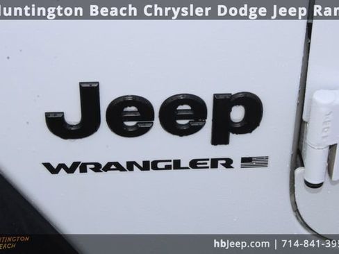 Used 2023 Jeep Wrangler Sport image 8