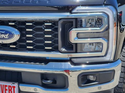 Used 2024 Ford F350 Lariat w/ Lariat Ultimate Package AWD/4WD image 8