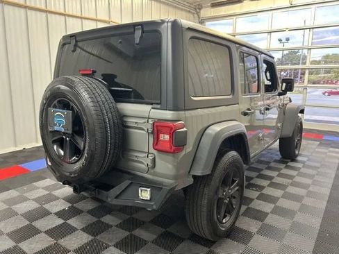 Used 2022 Jeep Wrangler Unlimited Sport AWD/4WD image 4