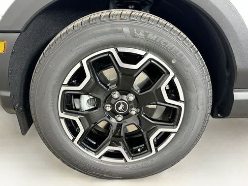 New 2025 Ford Bronco Sport Outer Banks w/ Outer Banks Tech Package+ AWD/4WD image 8