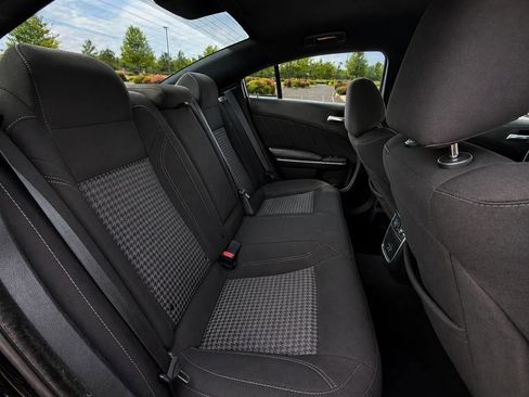 Used 2023 Dodge Charger SXT RWD image 12
