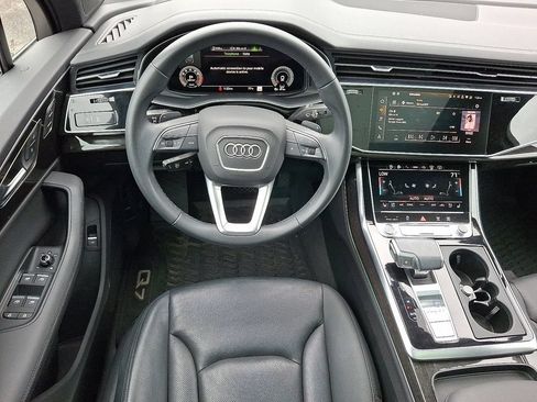 Used 2023 Audi Q7 3.0T Prestige AWD/4WD image 12