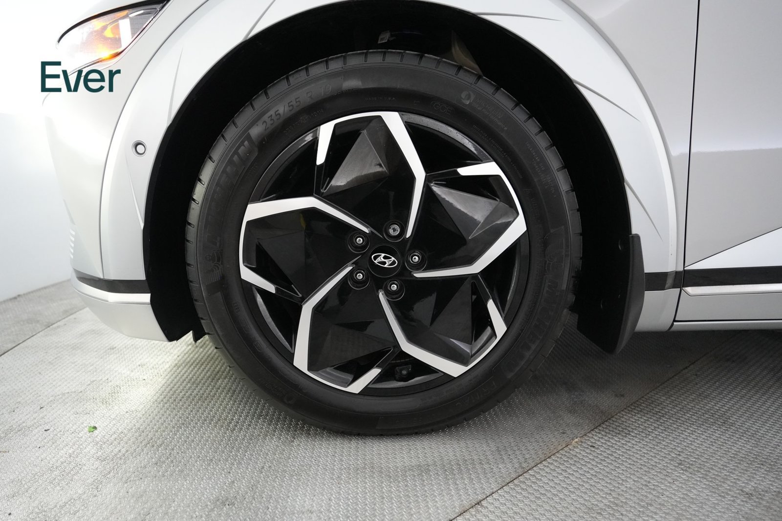 Used 2024 Hyundai Ioniq 5 Limited RWD image 19
