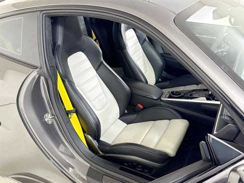 Used 2021 Porsche 911 Turbo S image 28