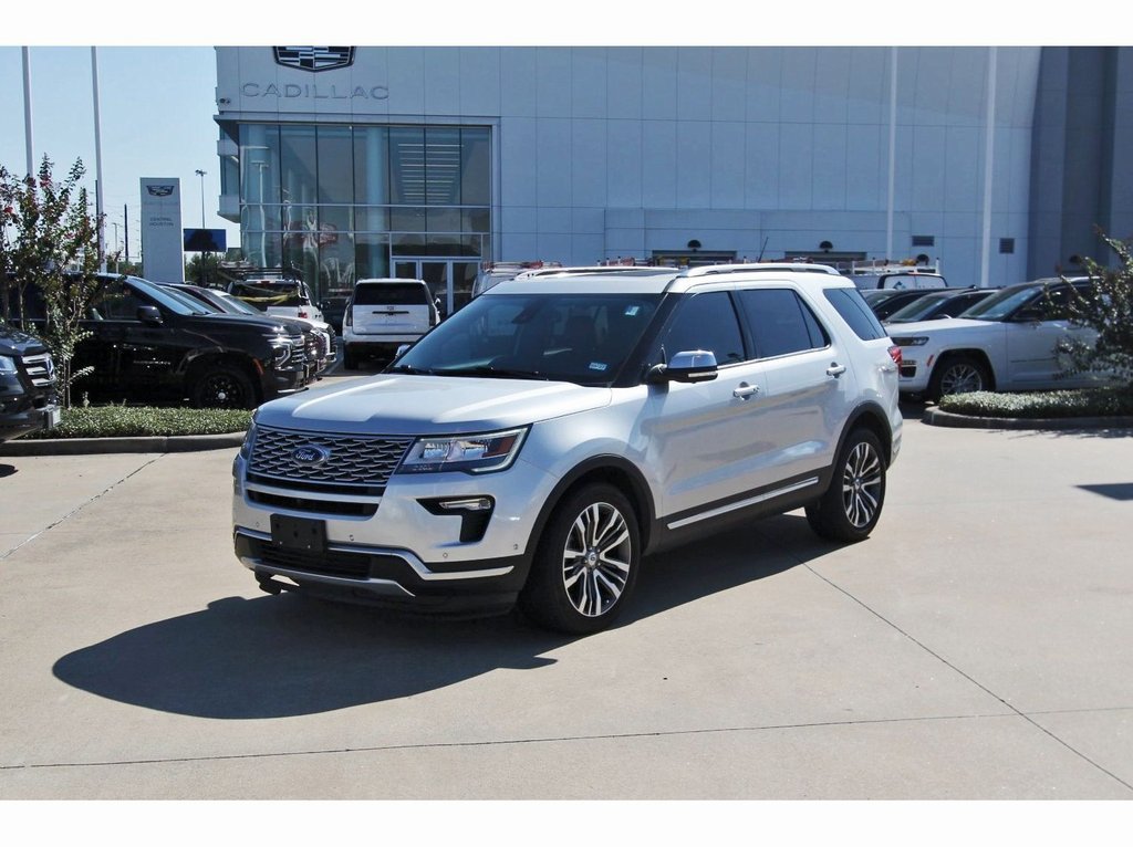 Used 2018 Ford Explorer Platinum AWD/4WD image 3