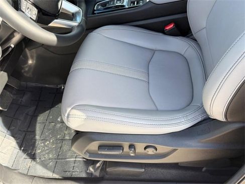 Certified 2025 Honda Pilot EX-L image 16