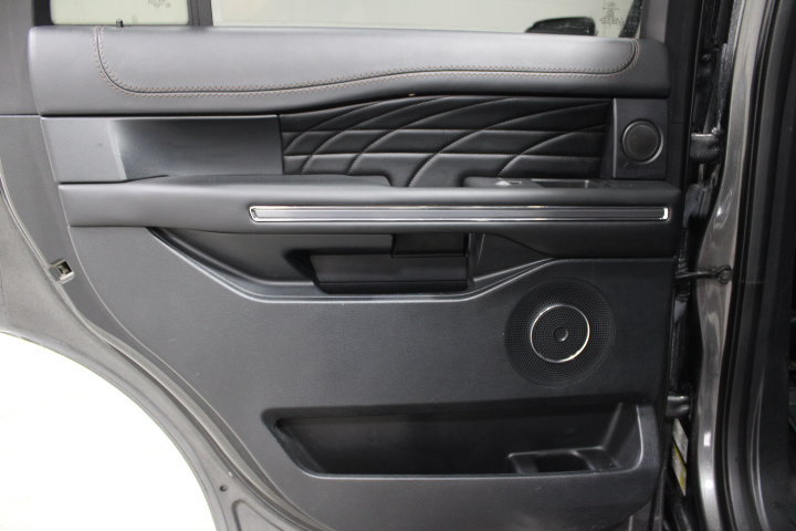 Used 2020 Ford Expedition Platinum AWD/4WD image 23