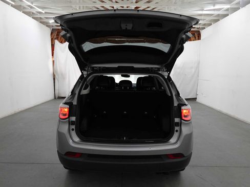 Used 2019 Jeep Compass Limited AWD/4WD image 28