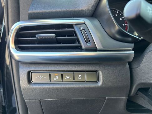 Used 2022 Kia Telluride S image 22