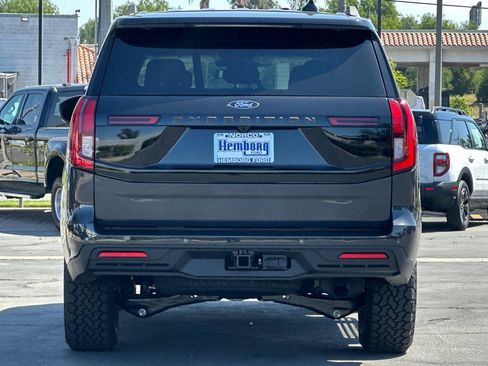 New 2026 Ford Expedition Tremor image 5