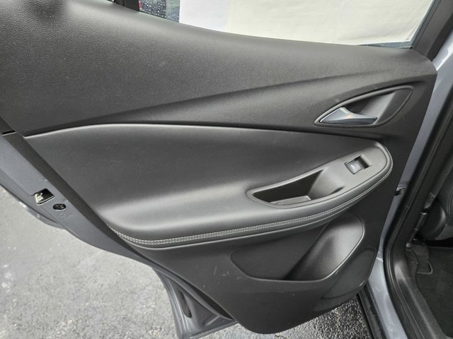 Used 2020 Buick Encore GX Select FWD image 37