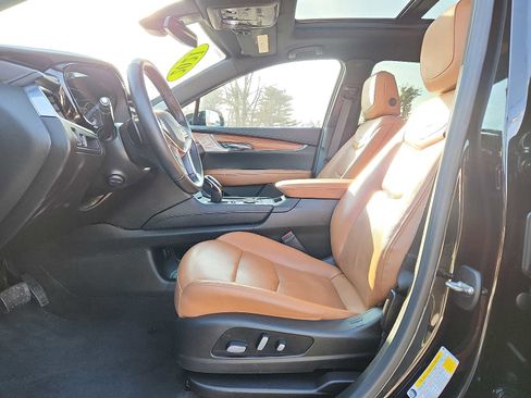 Used 2021 Cadillac XT5 Premium Luxury image 13