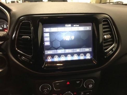 Used 2019 Jeep Compass Limited FWD image 16
