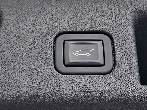 Certified 2023 Chevrolet Equinox LT AWD/4WD image 29