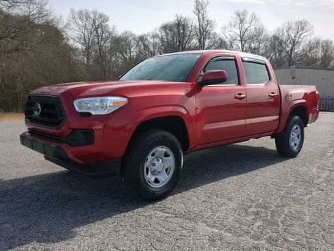 Used 2021 Toyota Tacoma SR image 6