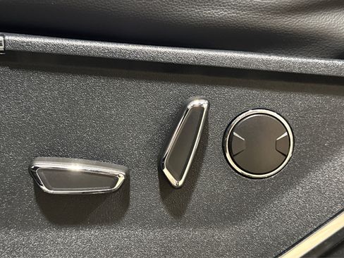 Used 2021 Ford F150 Lariat w/ Equipment Group 502A High image 21