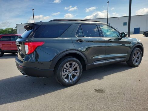 Certified 2023 Ford Explorer XLT w/ Equipment Group 202A AWD/4WD image 4