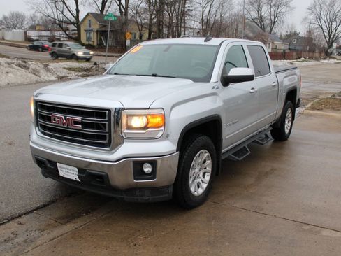 Used 2015 GMC Sierra 1500 SLE w/ SLE Value Package image 3