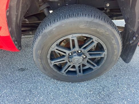 Used 2016 Toyota Tundra Platinum image 8