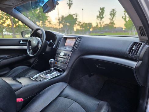 Used 2013 INFINITI G37 Journey w/ Premium Pkg RWD image 36
