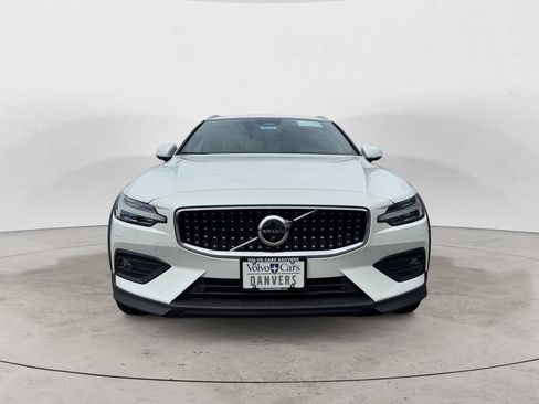 New 2026 Volvo V60 B5 Cross Country Ultra w/ Protection Package Premier AWD/4WD image 29