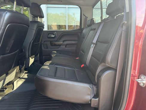 Used 2015 GMC Sierra 2500 Denali w/ Suspension Package, Off-Road image 38