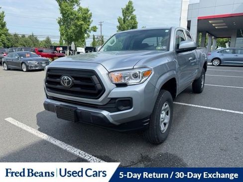 Certified 2023 Toyota Tacoma SR AWD/4WD image 25