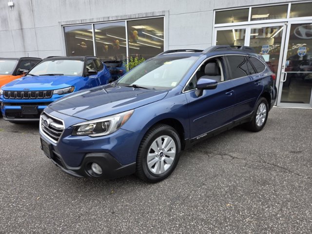Used 2019 Subaru Outback 2.5i Premium AWD/4WD image 1