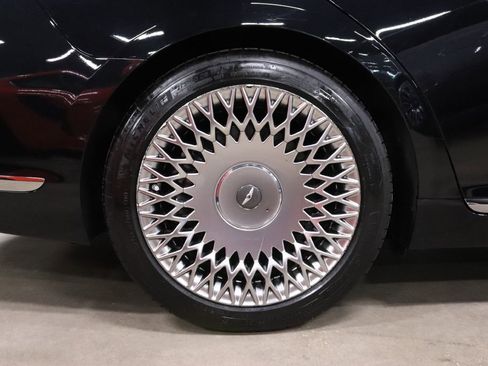 Used 2020 Genesis G90 3.3T Premium image 35