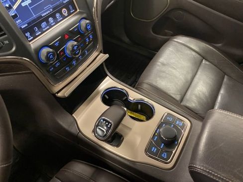 Used 2014 Jeep Grand Cherokee Summit AWD/4WD image 14