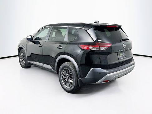 Used 2023 Nissan Rogue S image 5