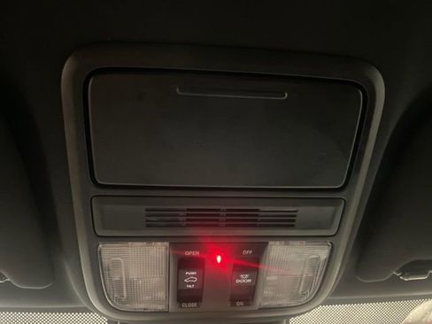 Used 2025 Honda Odyssey Sport-L image 31