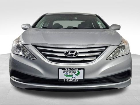 Used 2014 Hyundai Sonata GLS image 2