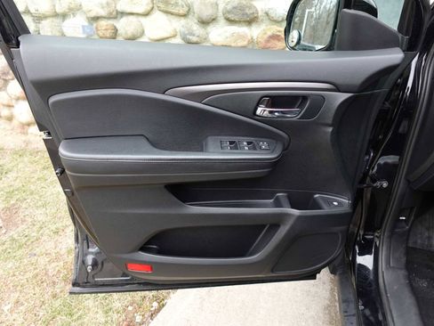 Certified 2017 Honda Ridgeline Sport image 10