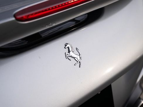 Used 2020 Ferrari F8 Tributo image 20